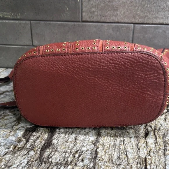 Michael Kors Brick Grommet Shoulder Bag - Picture 3 of 7